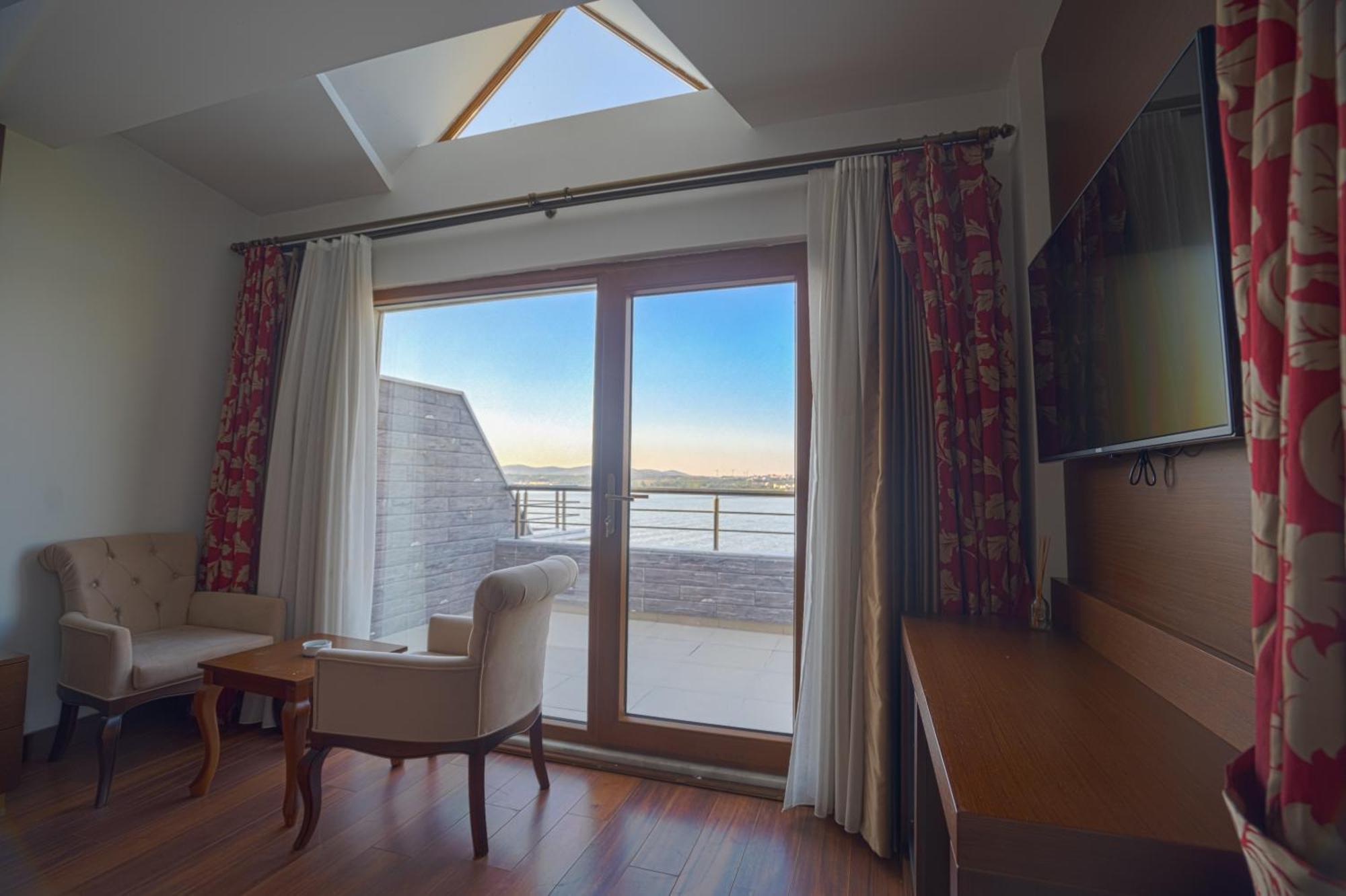 Sea Golden Hotel Darica  Exterior photo