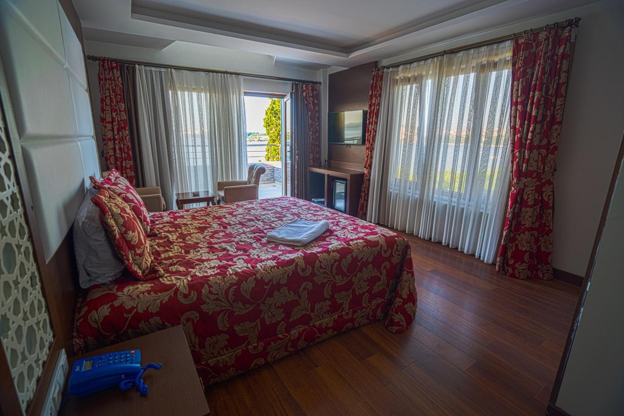Sea Golden Hotel Darica  Exterior photo