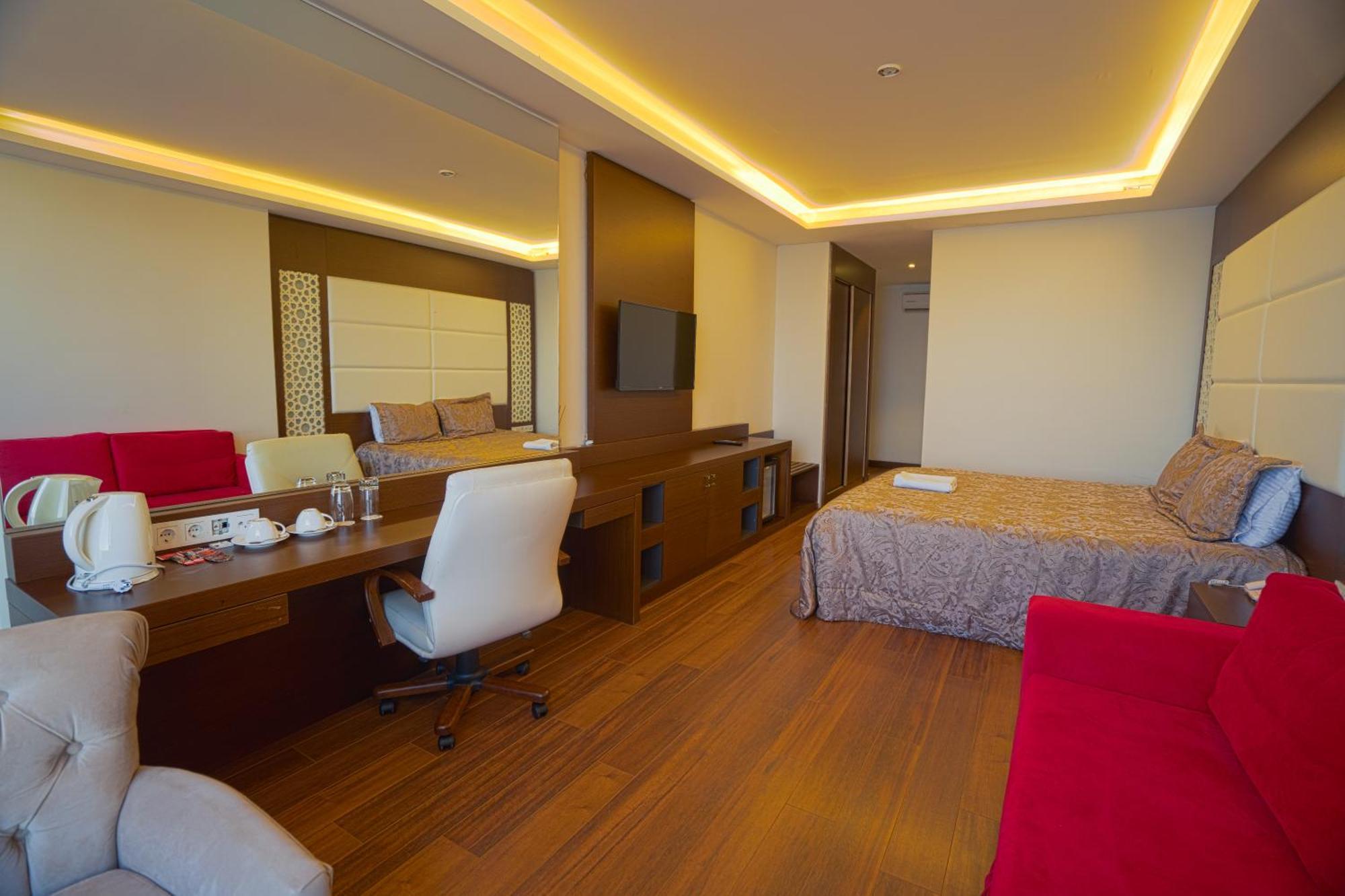 Sea Golden Hotel Darica  Exterior photo